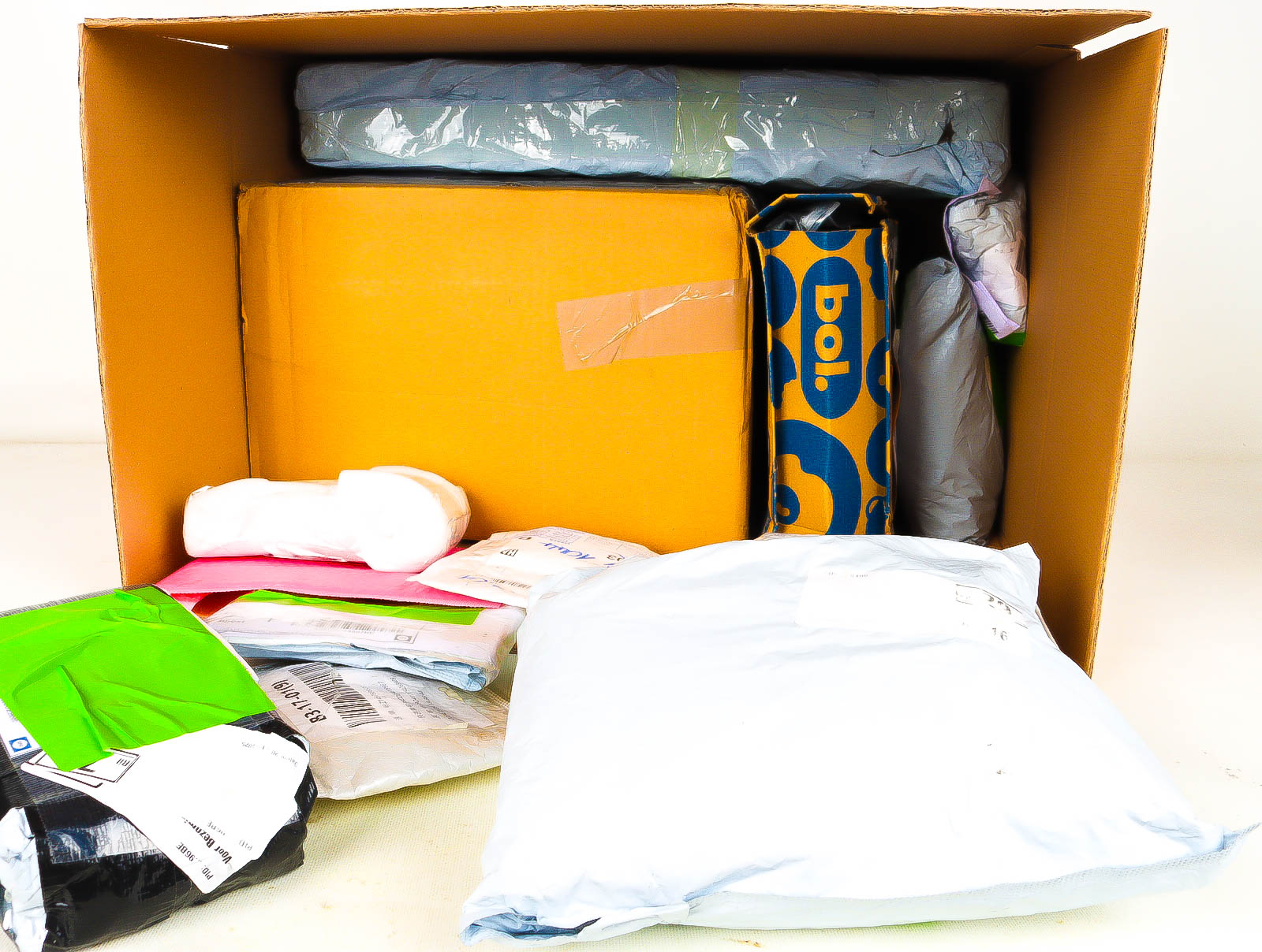 XL Doos met Verloren & Retour Postpakketten