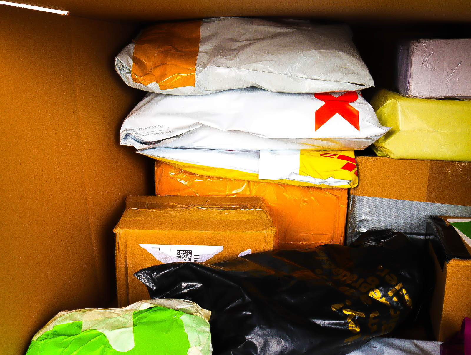 XL Doos met Verloren & Retour Postpakketten