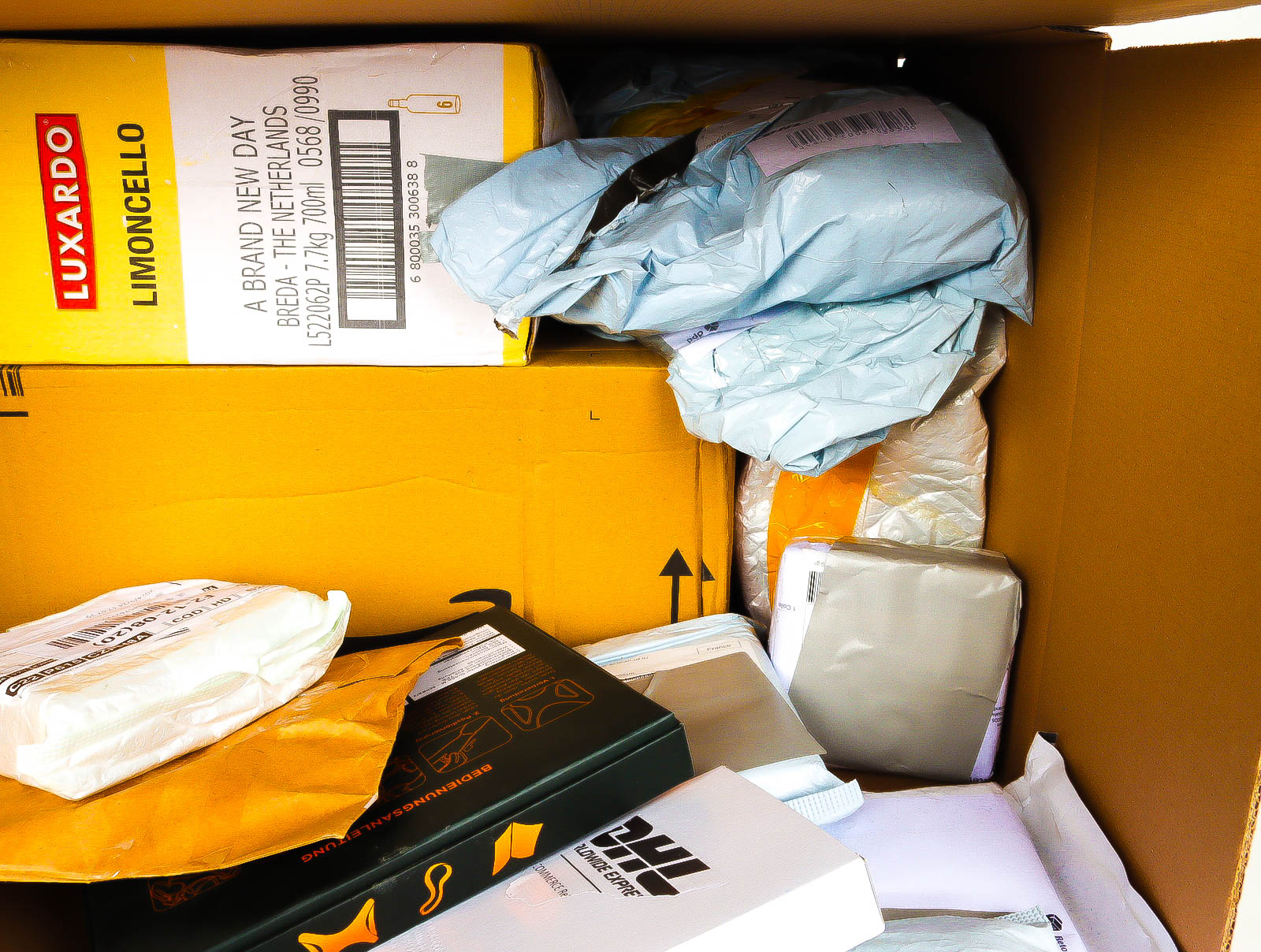 XL Doos met Verloren & Retour Postpakketten