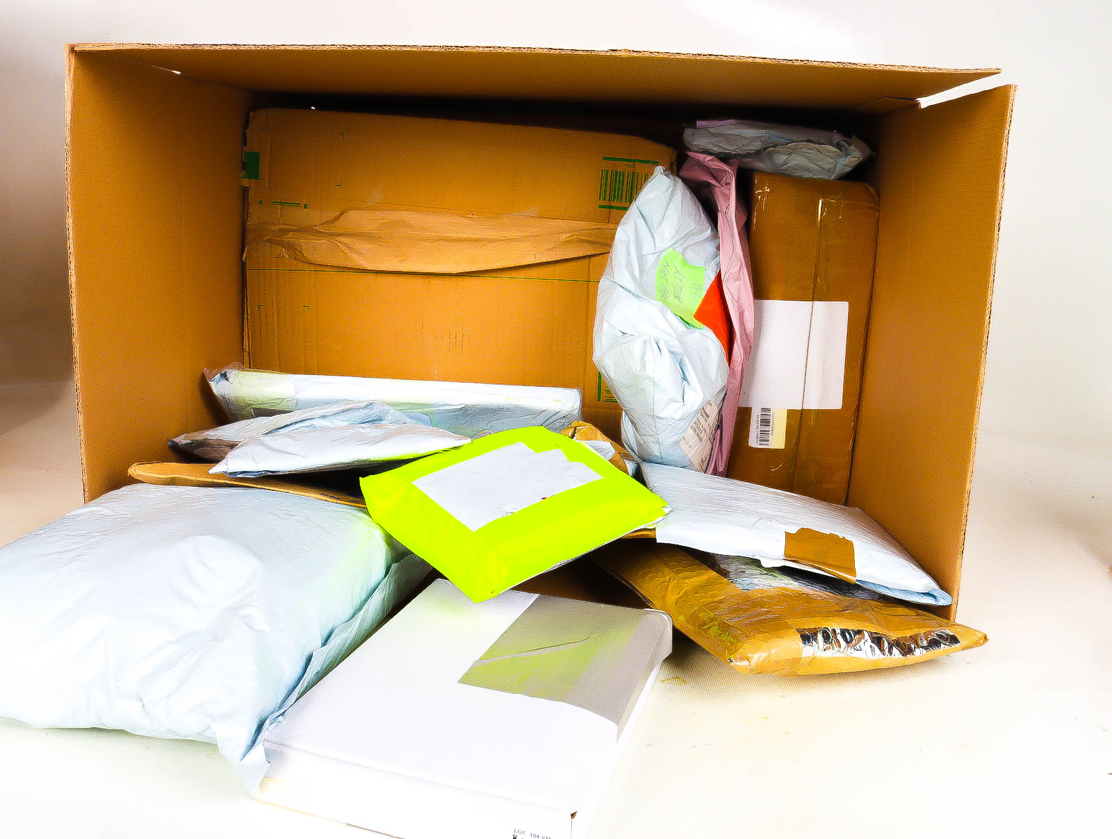 XL Doos met Verloren & Retour Postpakketten