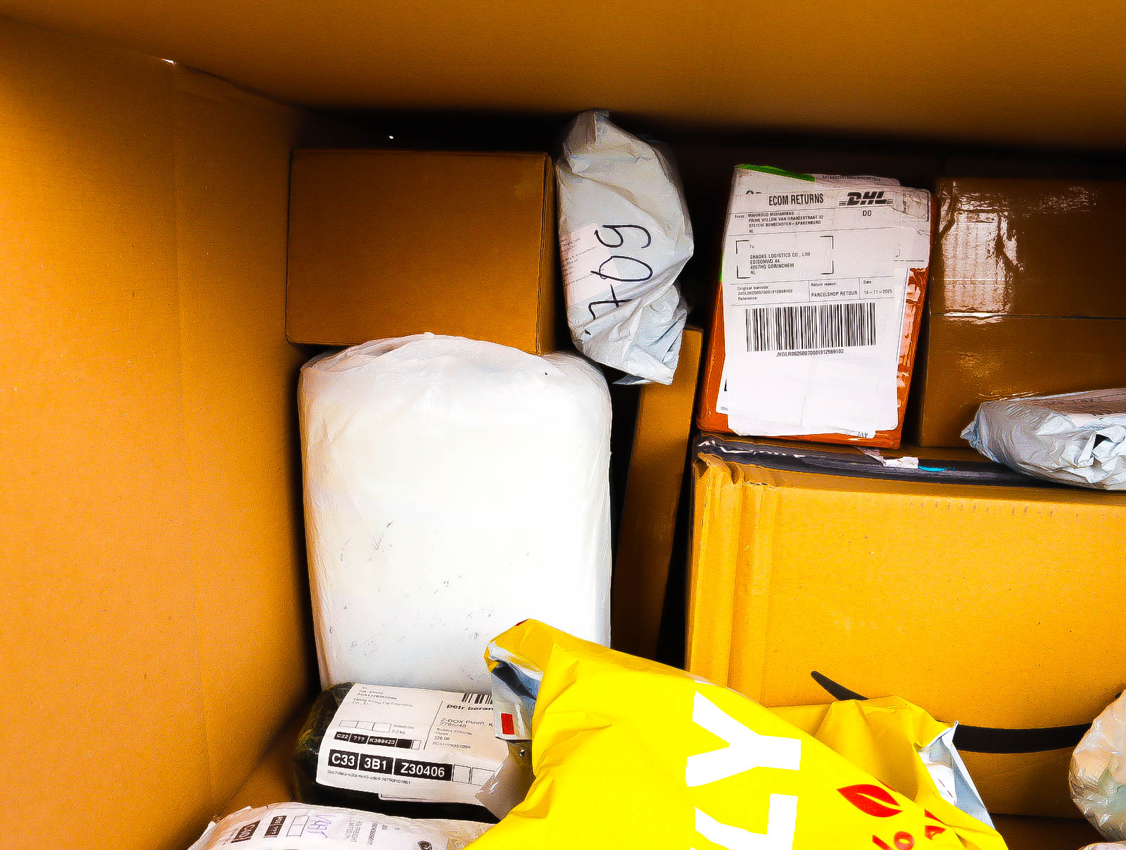 XL Doos met Verloren & Retour Postpakketten