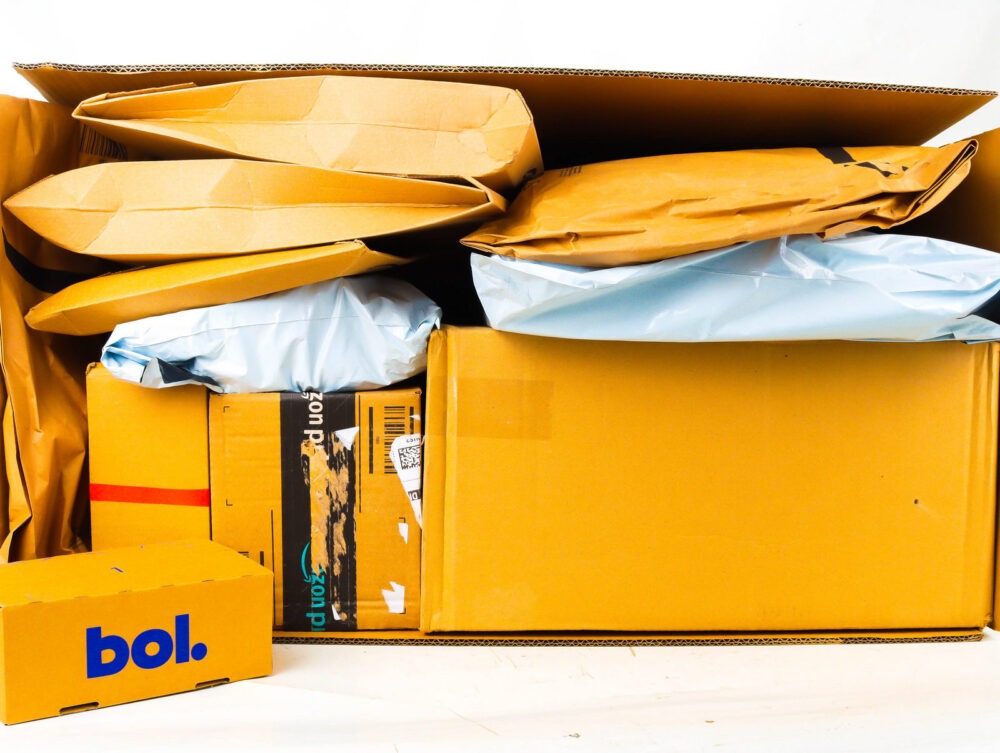 XXL Doos met Ongeopende Postpakketten