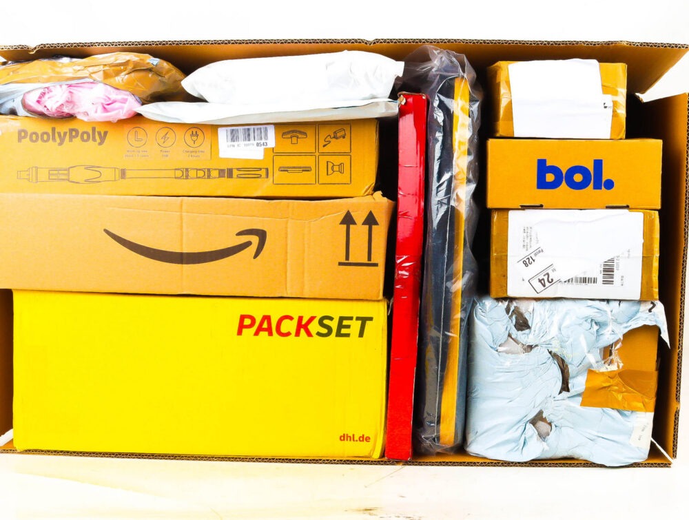 XXL Doos met Ongeopende Postpakketten