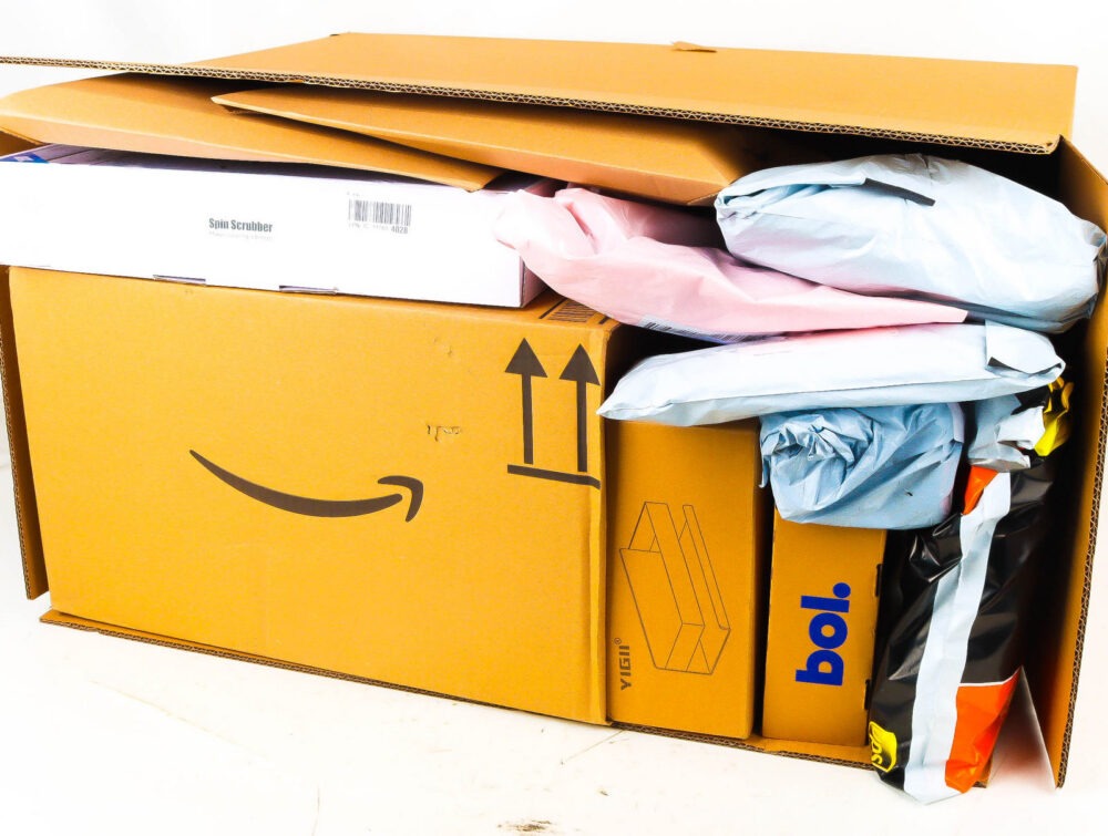 XXL Doos met Ongeopende Postpakketten