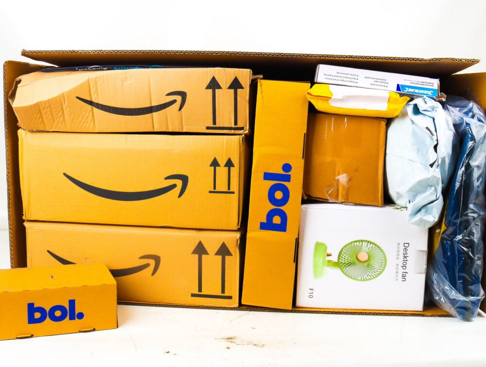 XXL Doos met Ongeopende Postpakketten