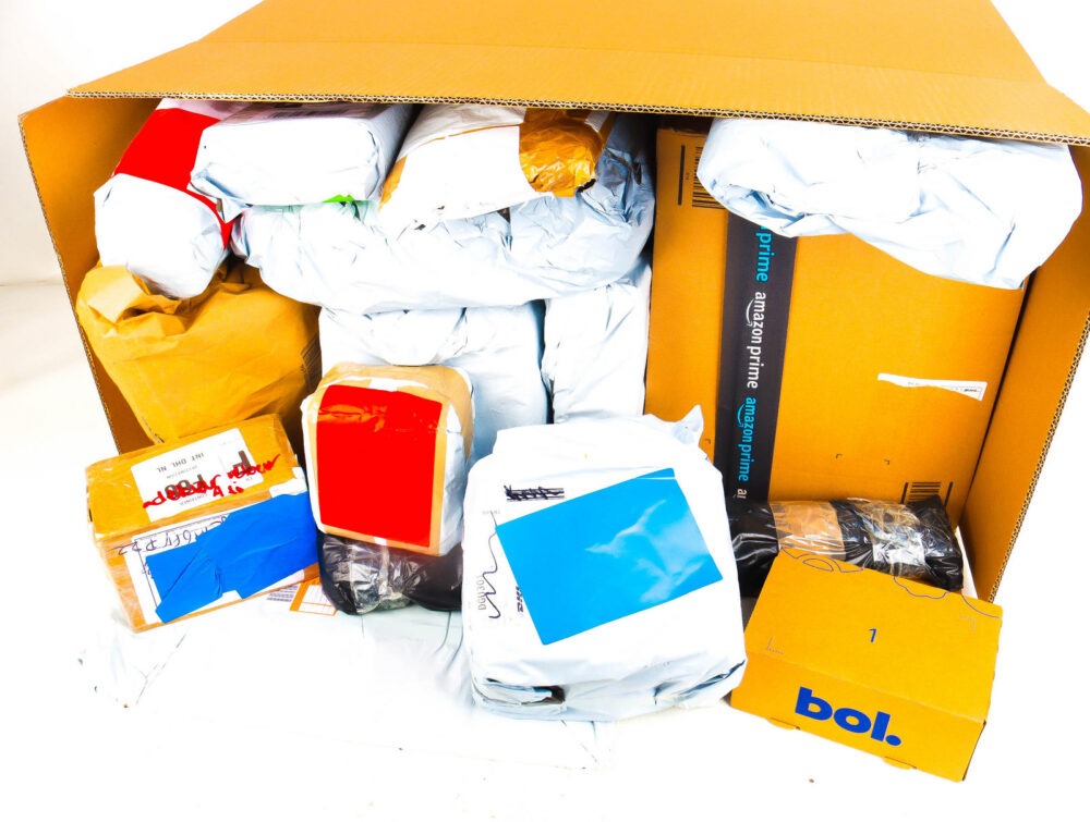 XXL Doos met Verloren Postpakketten